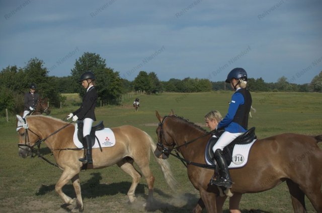 08-32-27_hannahelka und friede  de comtesse